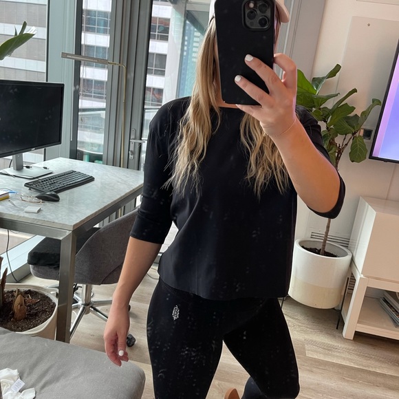 lululemon athletica Tops - Lululemon size 4